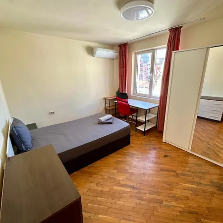 Central District 3 Bedroom Place *