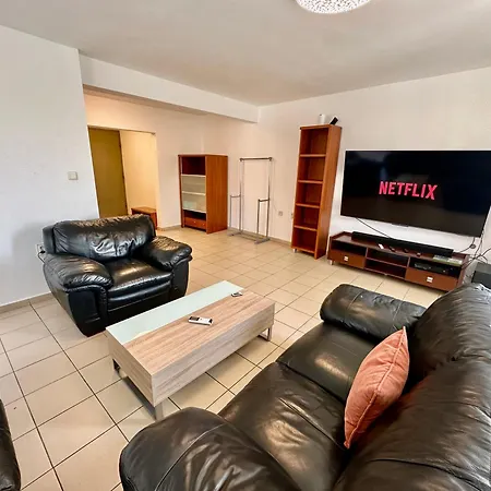 Central District 3 Bedroom Place