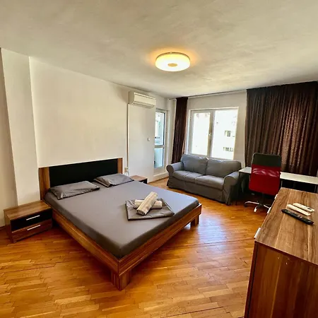Apartmán Central District 3 Bedroom Place *