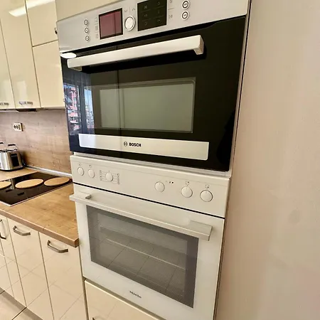 Central District 3 Bedroom Place * Plovdiv