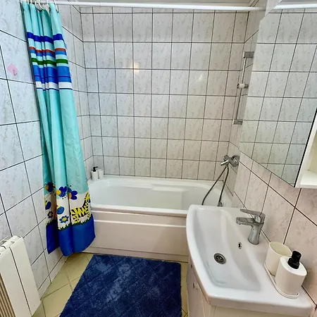 Central District 3 Bedroom Place *