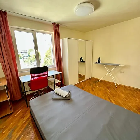 Central District 3 Bedroom Place Apartmán Plovdiv